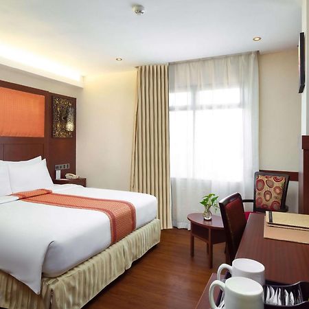 Best Western Plus Makassar Beach Hotel Exterior foto