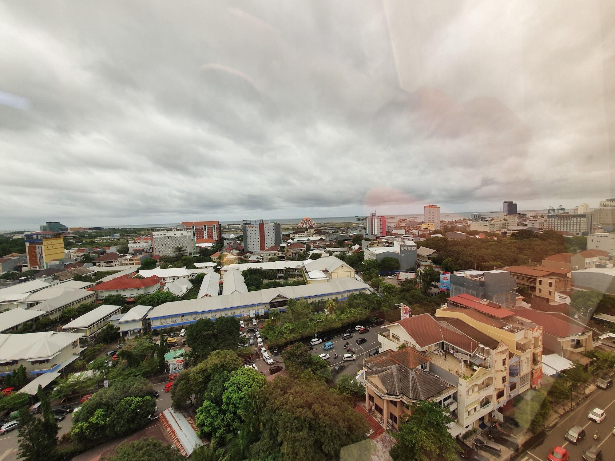 Best Western Plus Makassar Beach Hotel Exterior foto